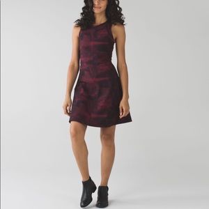 Lululemon &go ‘Til Dawn Dress Sz 8 Red Pixel